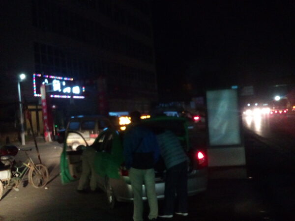 陝西省北部のとある鉄道駅前